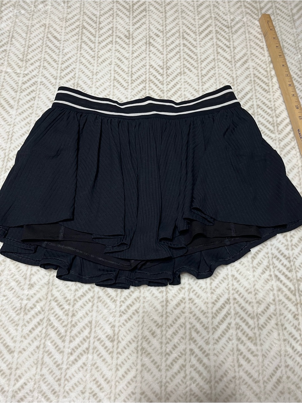 Free People Large Black Women's Athletic Skort Shorts with Stripe Waistband